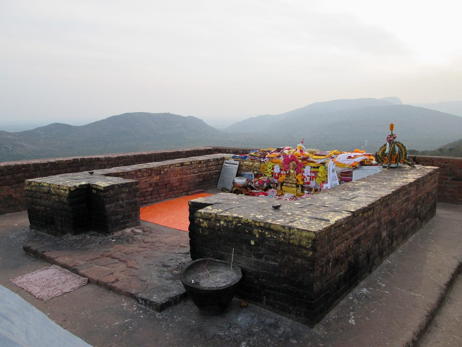 Offerings at Vulture Peak, Rajgir