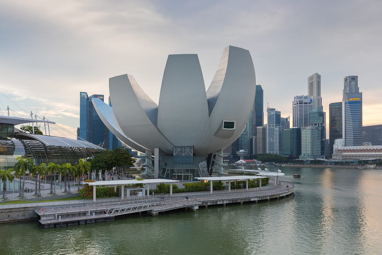 ArtScience Museum beside Marina Bay
